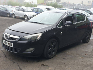 Opel Astra J 2010