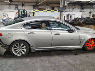 Jaguar XF рест. 250 2011