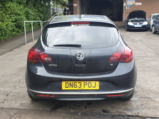 Opel Astra J рест. 2013
