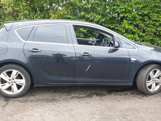 Opel Astra J рест. 2013
