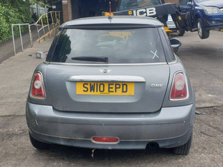 Mini Cooper 2 R56 2010