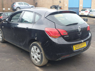 Opel Astra J 2010