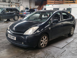 Toyota Prius 2  XW20 рест. 2008