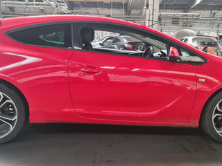 Opel Astra GTC J рест. 2015
