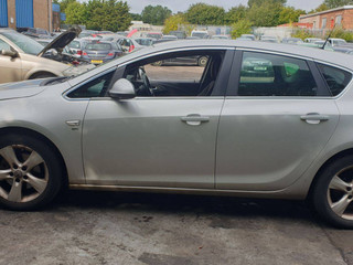 Opel Astra J 2010