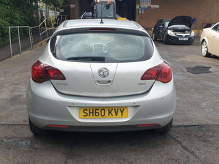 Opel Astra J 2010