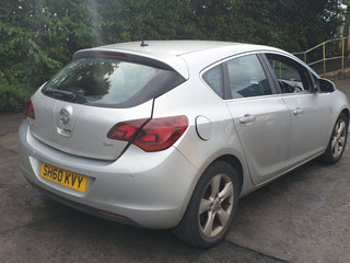 Opel Astra J 2010