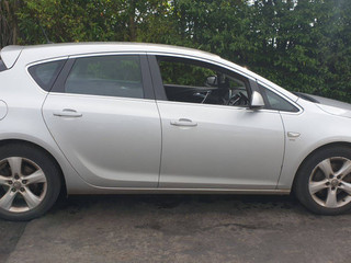 Opel Astra J 2010