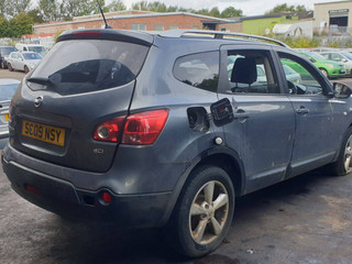 Nissan Qashqai+2 J10 2009