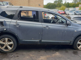 Nissan Qashqai+2 J10 2009