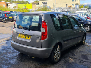 Skoda Roomster  5J 2006