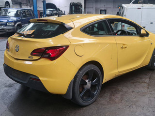 Opel Astra GTC J рест. 2012