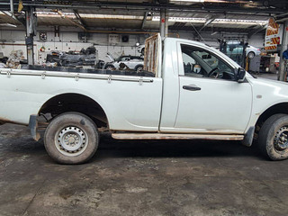 Mitsubishi L200 4  рест. 2011