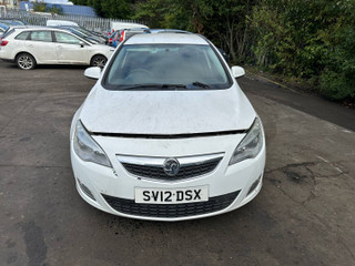 Opel Astra J 2012