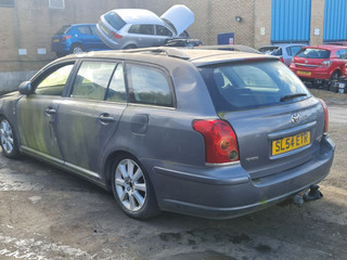 Toyota Avensis 2  (T250) 2004