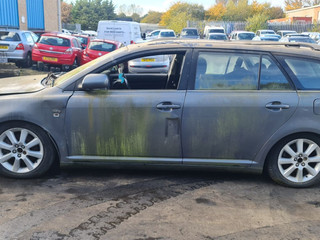 Toyota Avensis 2  (T250) 2004