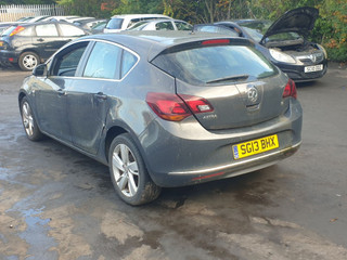 Opel Astra J рест. 2013