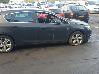 Opel Astra J рест. 2013