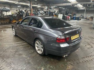 BMW 3 E90/E91/E92/E93 E90 2005