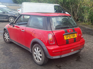 Mini Cooper  R50 2001