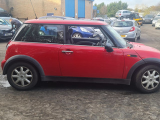 Mini Cooper  R50 2001