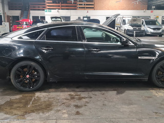 Jaguar XJ 4 X351 2011
