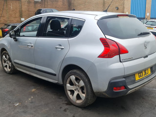 Peugeot 3008 2011