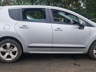 Peugeot 3008 2011