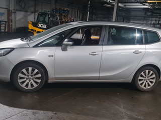 Opel Zafira 3  (C) рест. 2016
