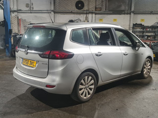 Opel Zafira 3  (C) рест. 2016