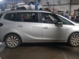 Opel Zafira 3  (C) рест. 2016