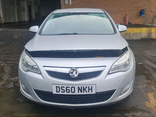 Opel Astra J 2010