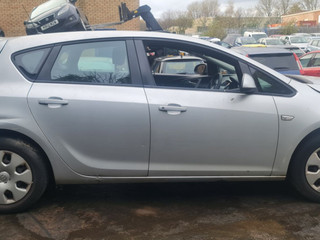 Opel Astra J 2010