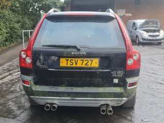Volvo XC90 2004