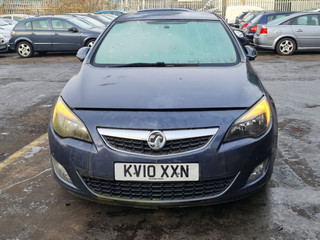Opel Astra J 2010
