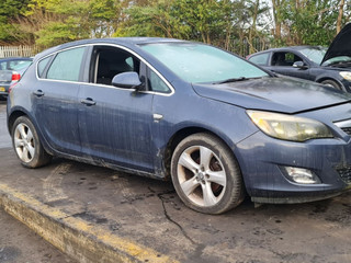Opel Astra J 2010