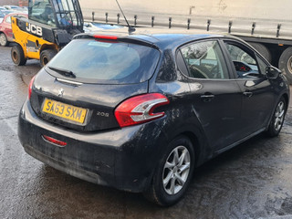 Peugeot 208 2013