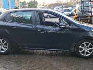 Peugeot 208 2013