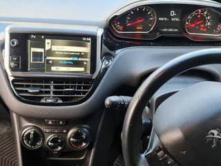 Peugeot 208 2013