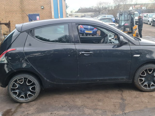 Chrysler Ypsilon 2014