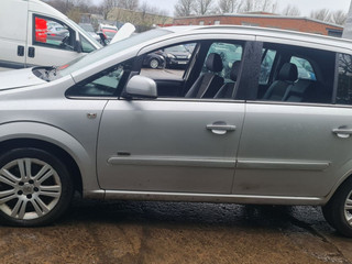 Opel Zafira 2  (B) рест. 2010
