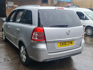 Opel Zafira 2  (B) рест. 2010