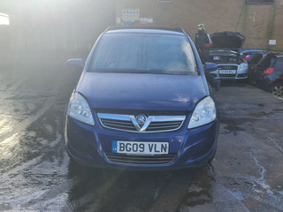 Opel Zafira 2  (B) рест. 2009