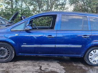 Opel Zafira 2  (B) рест. 2009