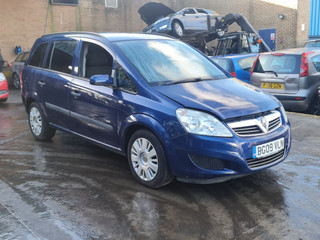 Opel Zafira 2  (B) рест. 2009