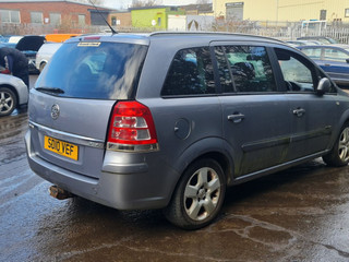 Opel Zafira 2  (B) рест. 2010