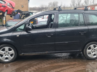 Opel Zafira 2  (B) рест. 2008