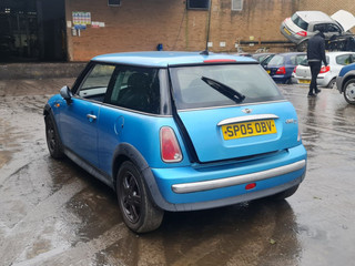 Mini Cooper рест. R50 2005