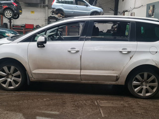 Peugeot 5008 рест. T8 2016