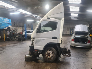 Mitsubishi Fuso 8 2016
